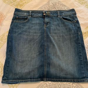 Old Navy Denim Skirt Sz 14